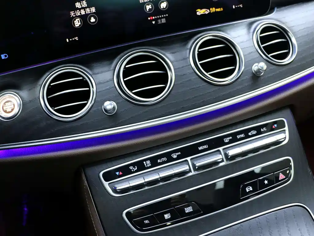 MERCEDES-BENZ E CLASS