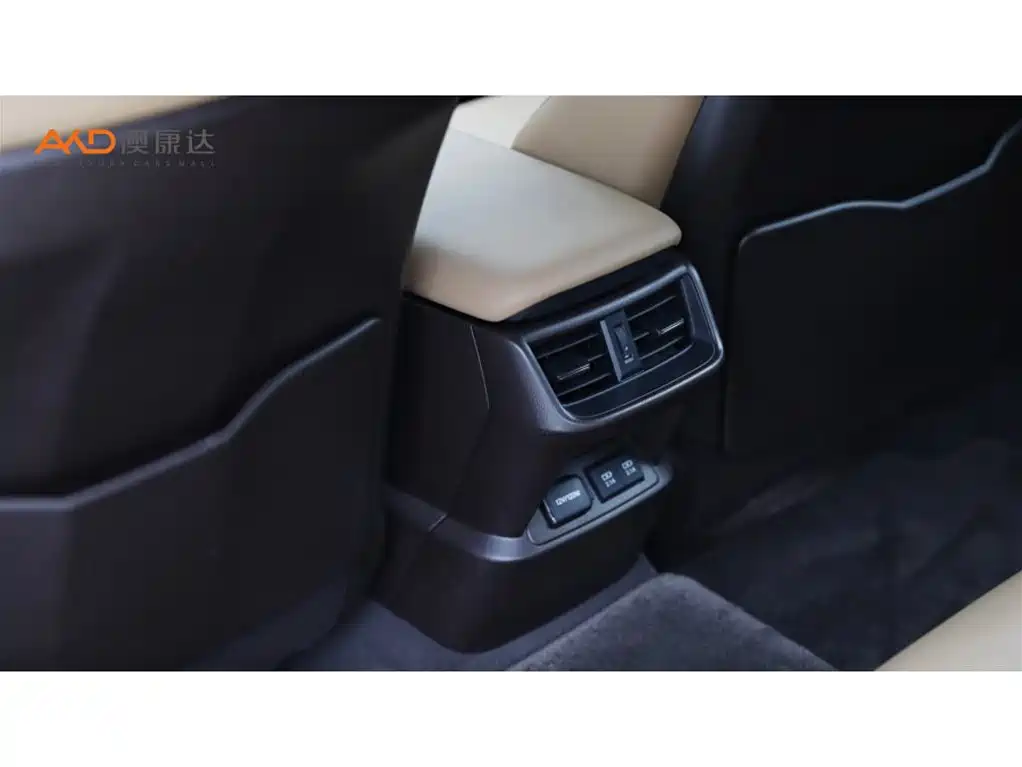Lexus ES — миниатюра 9