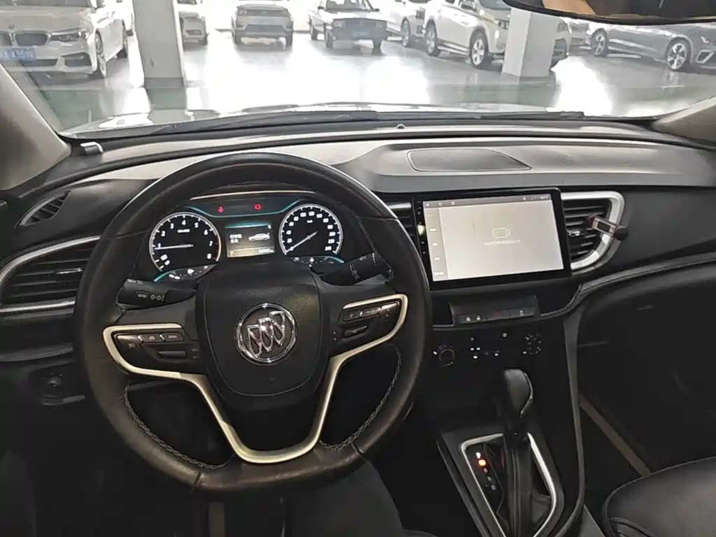 Buick Excelle — миниатюра 10