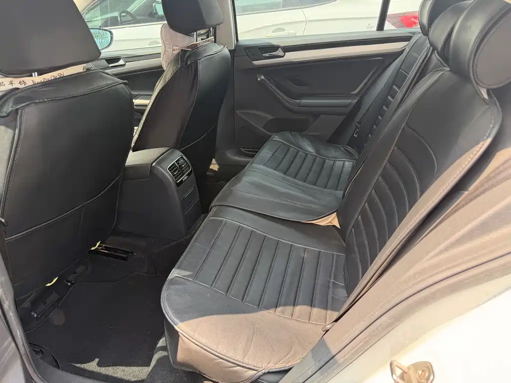 Volkswagen Sagitar — миниатюра 9