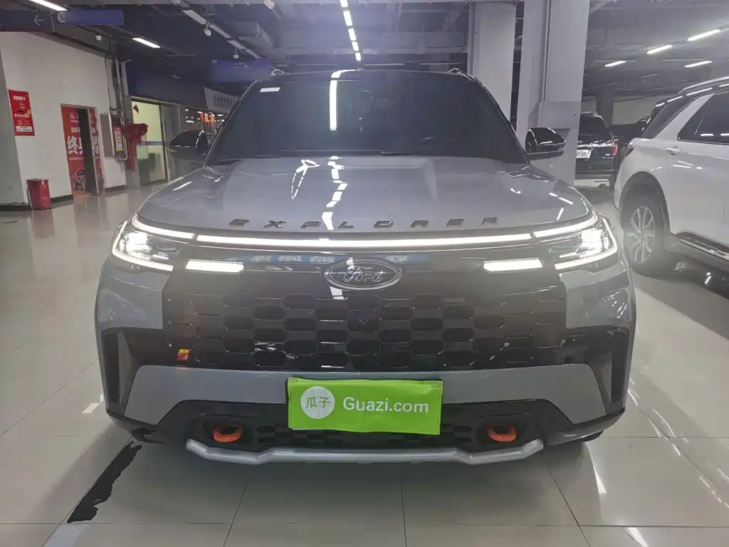 Ford Explorer — миниатюра 8