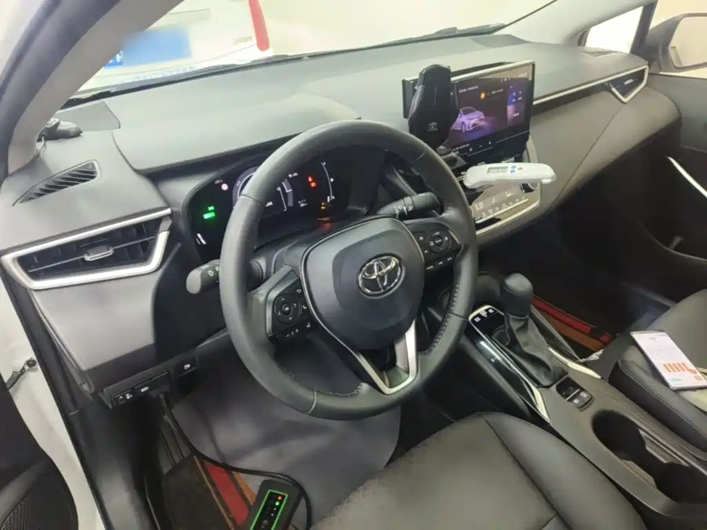 Toyota Corolla — миниатюра 10