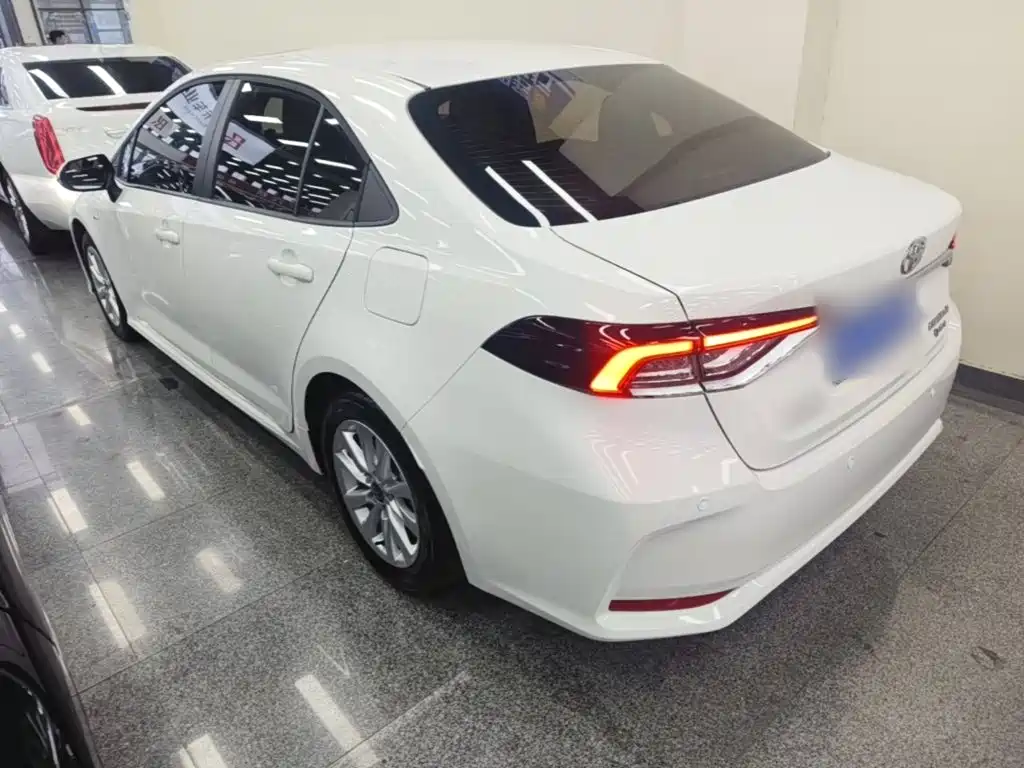 Toyota Corolla — миниатюра 5