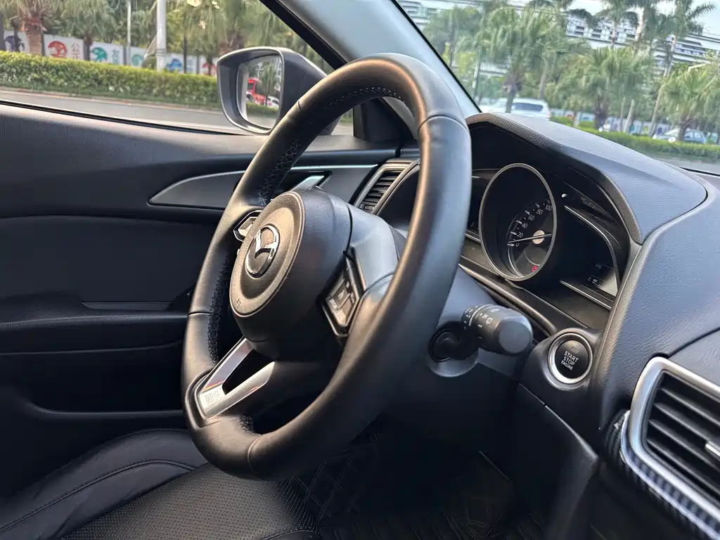 Mazda 3 Axela — миниатюра 27