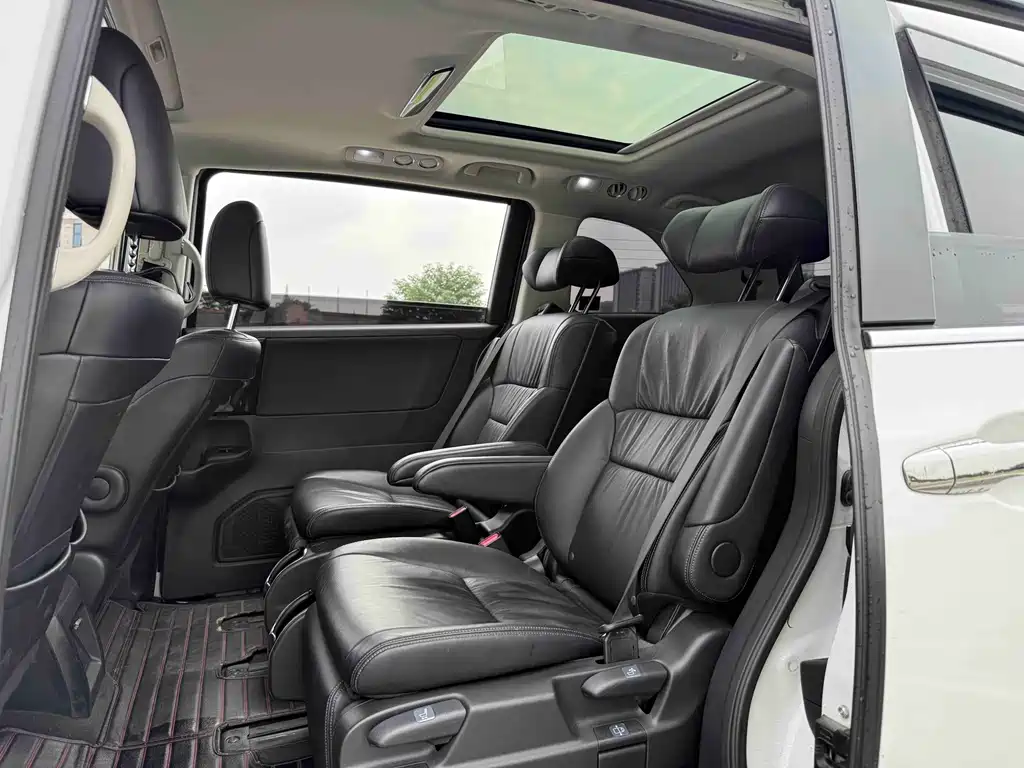 Honda Odyssey — миниатюра 8