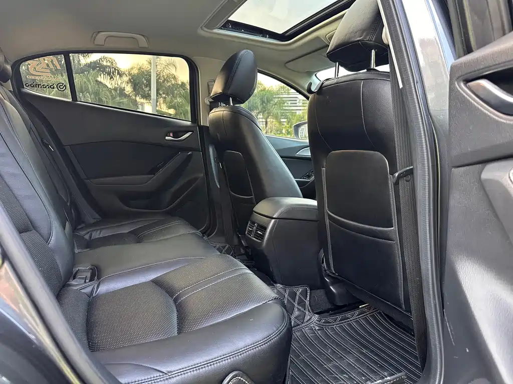 Mazda 3 Axela — миниатюра 29
