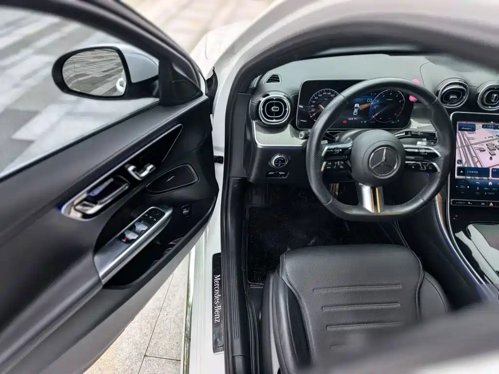 Mercedes-Benz C-Class — миниатюра 10