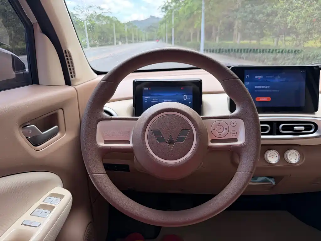 Wuling MINIEV — миниатюра 12