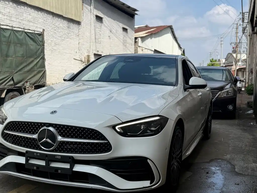 Mercedes-Benz C-Class — миниатюра 3