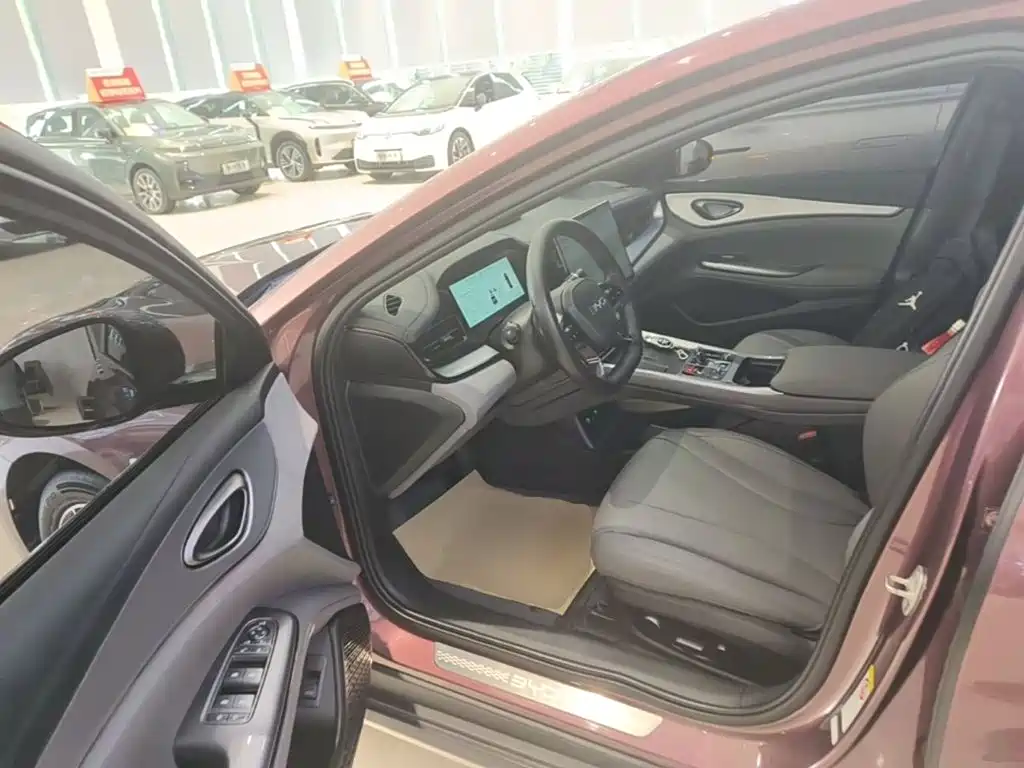BYD Seal 07 DM-i — миниатюра 16
