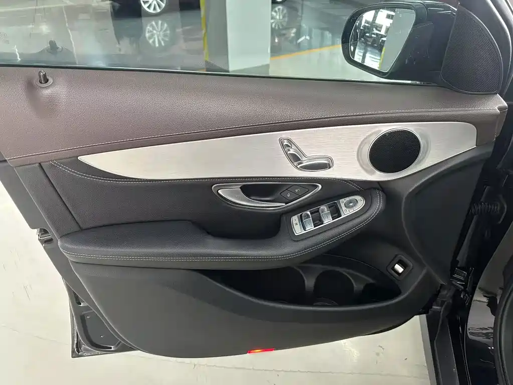 Mercedes-Benz GLC — миниатюра 15