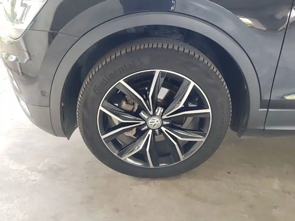 Volkswagen Tiguan L — миниатюра 23