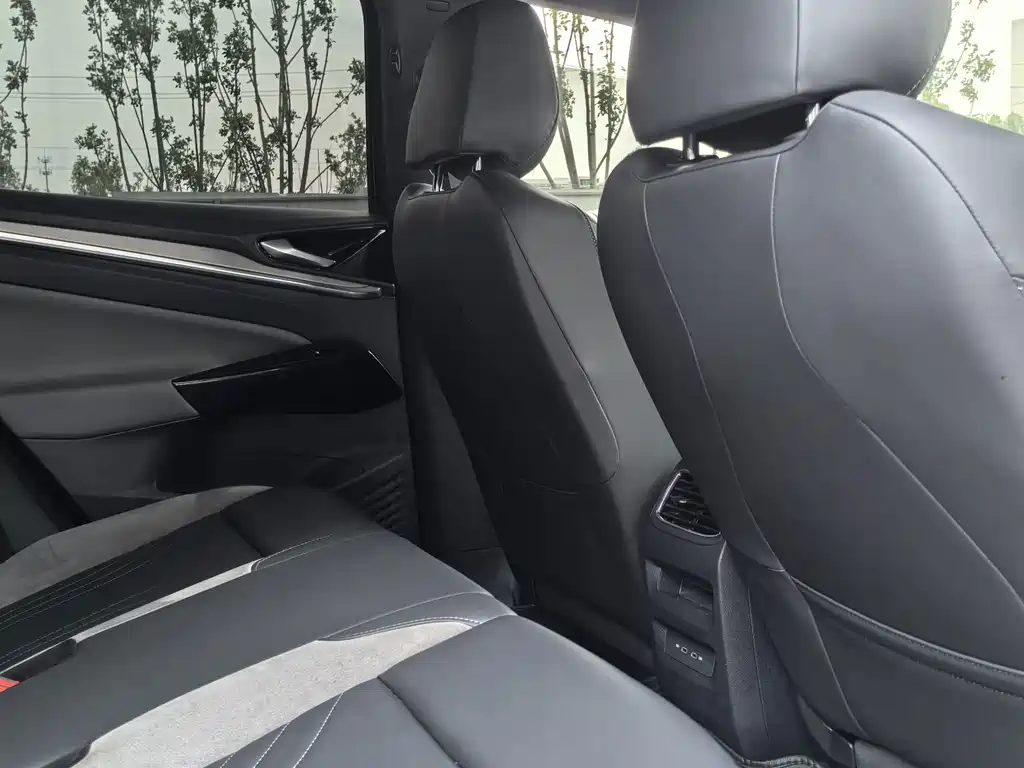 Volkswagen ID.4 Crozz — миниатюра 10