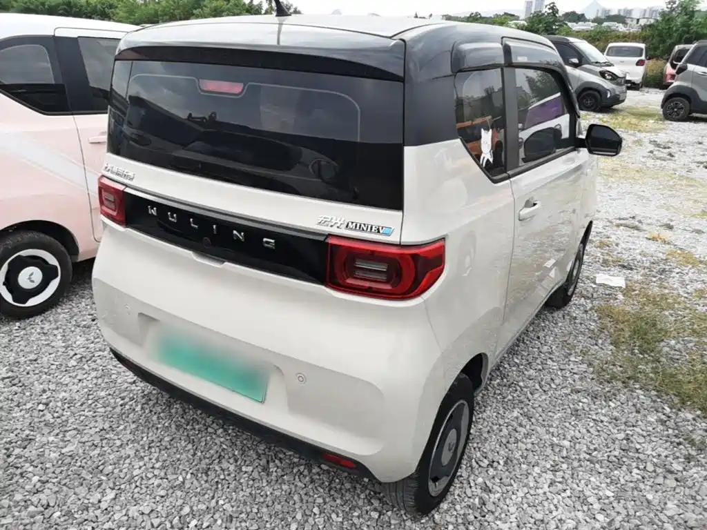 Wuling MINIEV — миниатюра 7