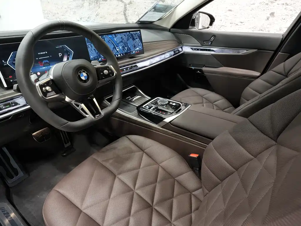 BMW 7 Series 7 2023 735Li M Sport