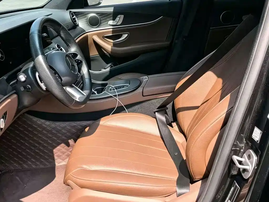 Mercedes-Benz E-Class (Import) — миниатюра 8
