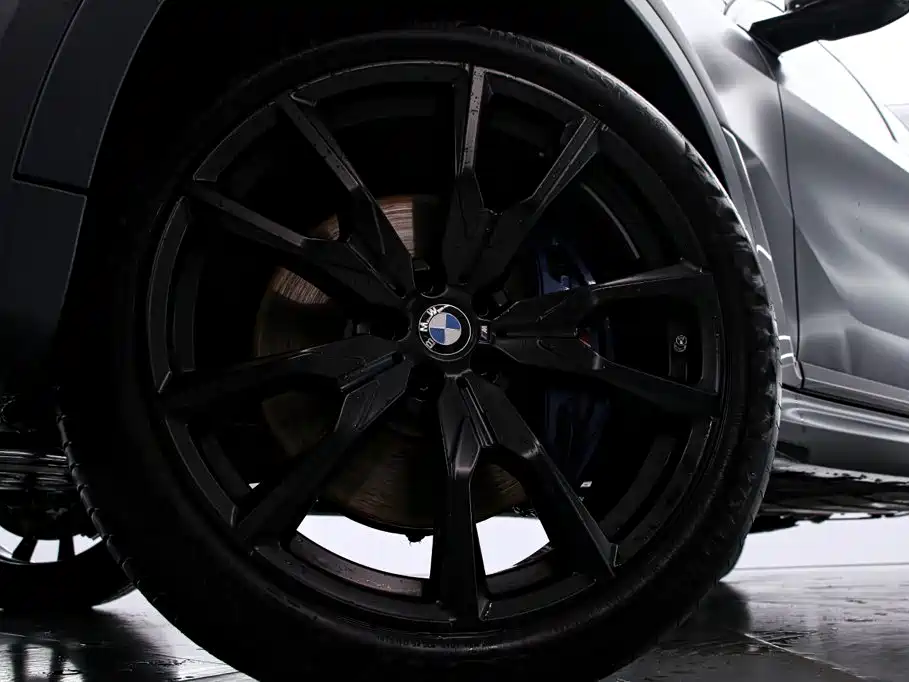 BMW X7 — миниатюра 20