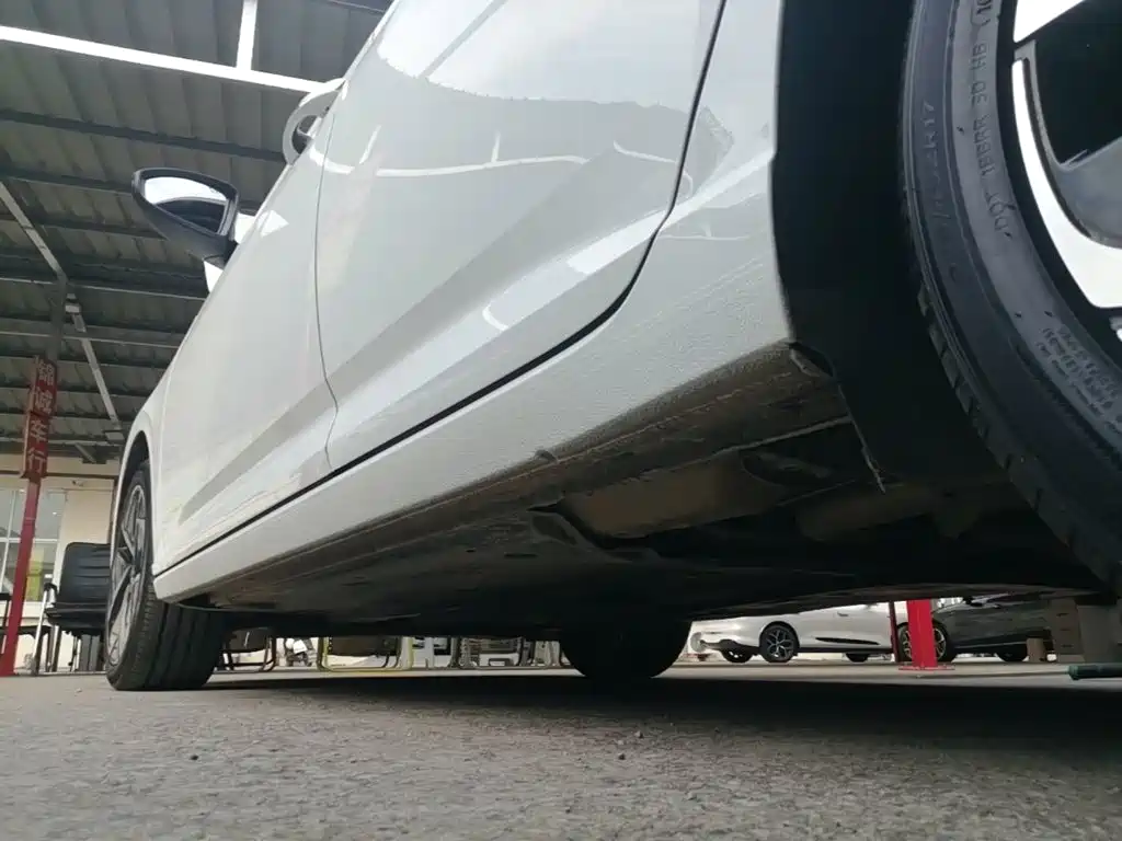 Volkswagen Lavida — миниатюра 22