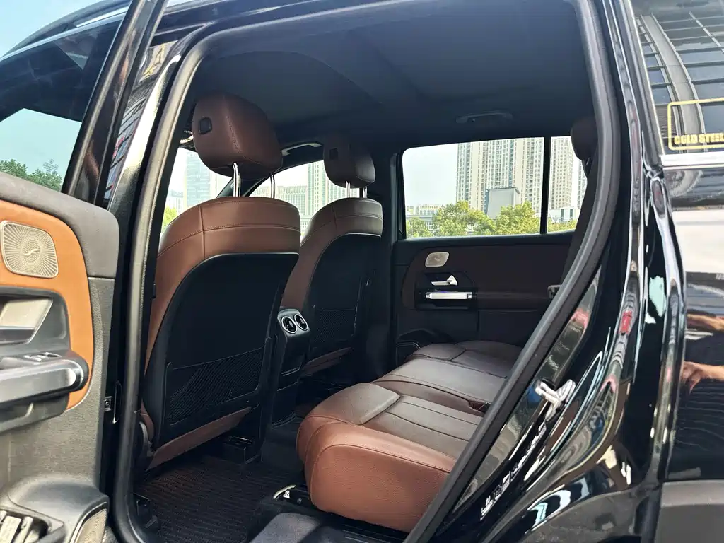 Mercedes-Benz GLB — миниатюра 10