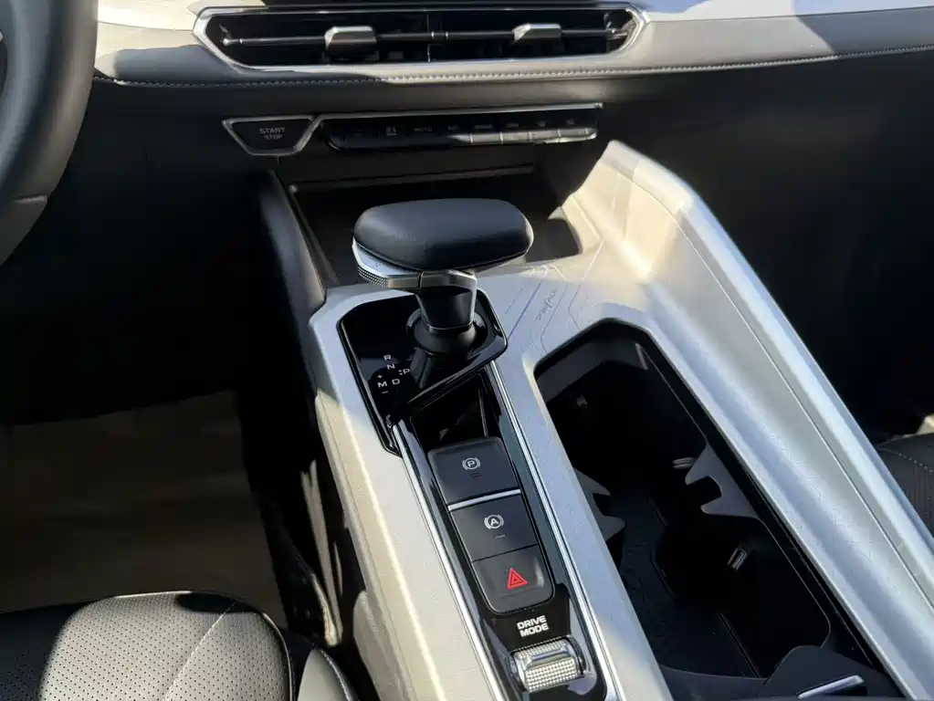 GEELY AUTOMOBILE XINGRUI