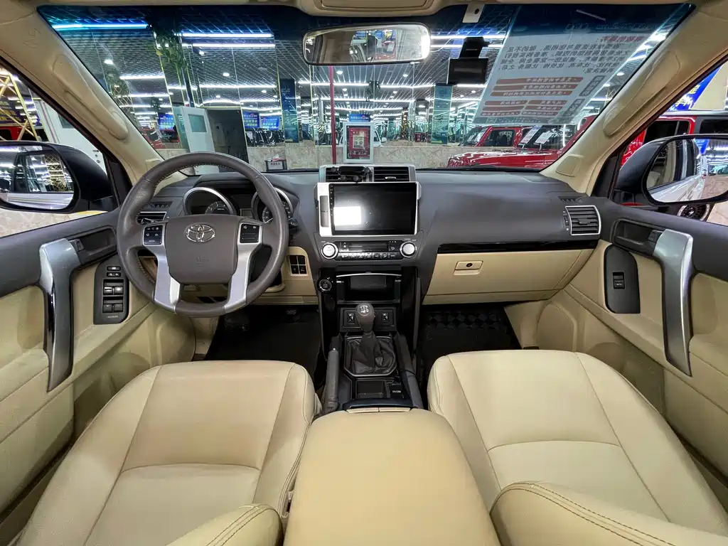Toyota Prado — миниатюра 8