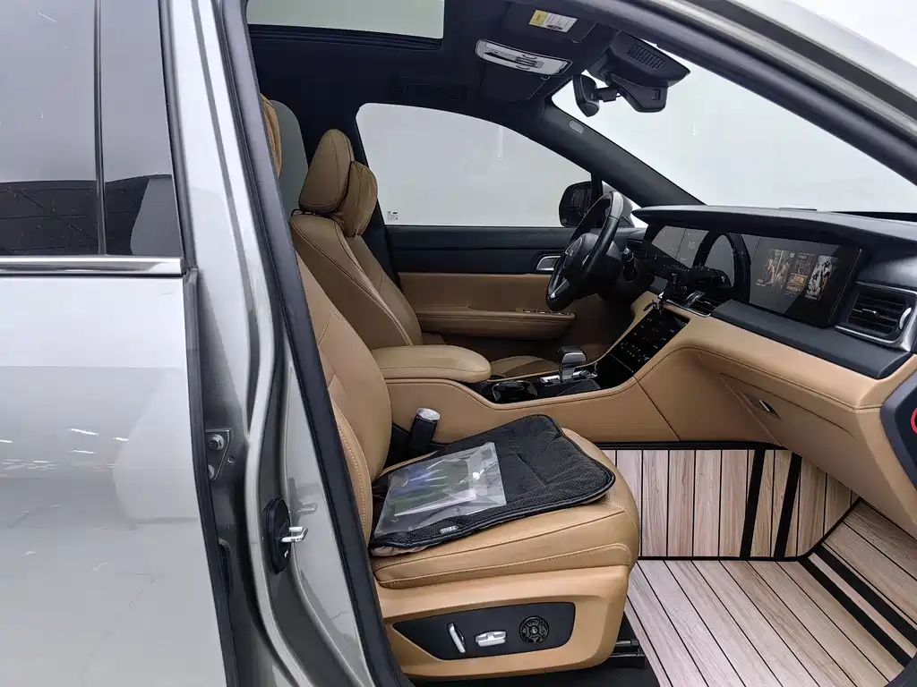 Li Auto Li ONE — миниатюра 10
