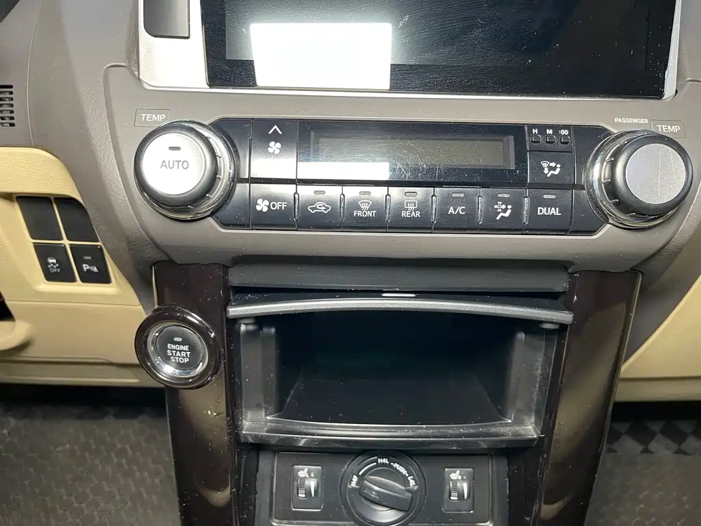 Toyota Prado — миниатюра 12