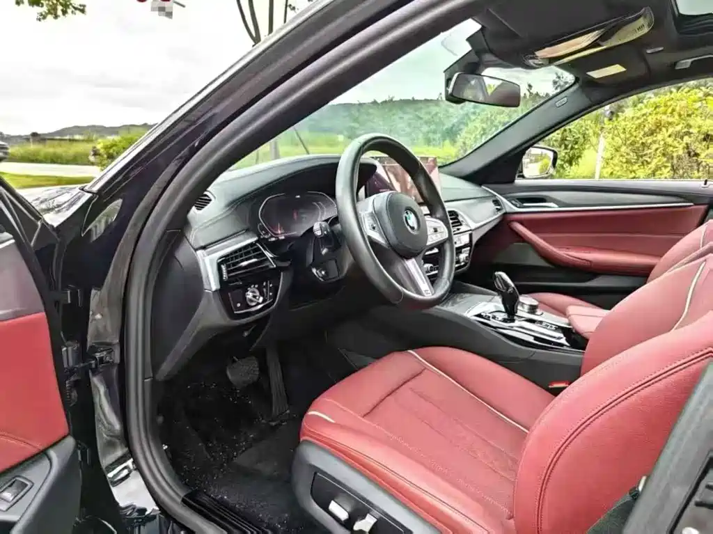 BMW 5 Series — миниатюра 4