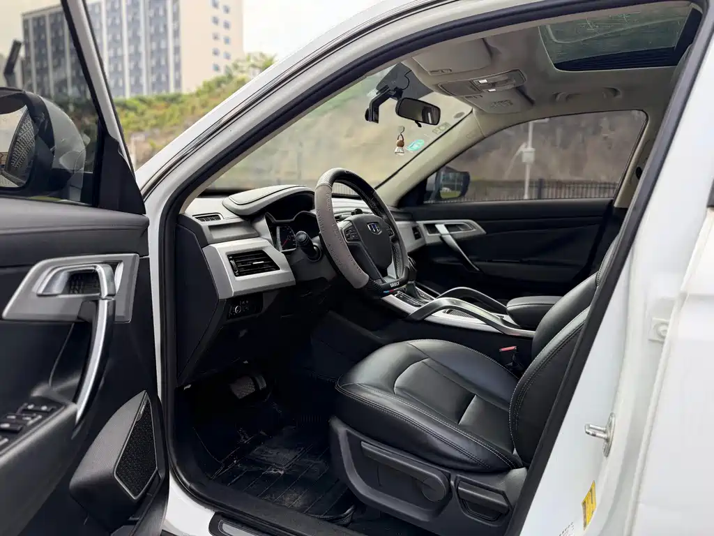 Geely Boyue — миниатюра 4