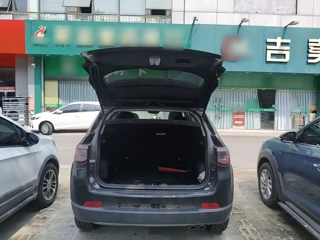 Jeep Compass — миниатюра 19
