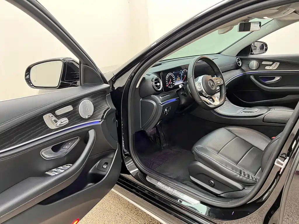 Mercedes-Benz E-Class E 2020 E 300 L Sport