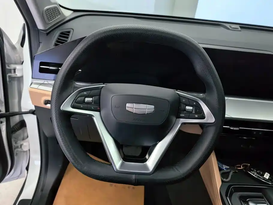 Geely Haoyue PRO — миниатюра 15
