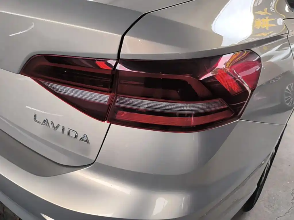 Volkswagen Lavida — миниатюра 8