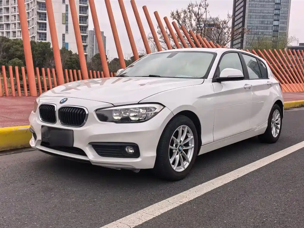 BMW 1 Series (Import) 2016