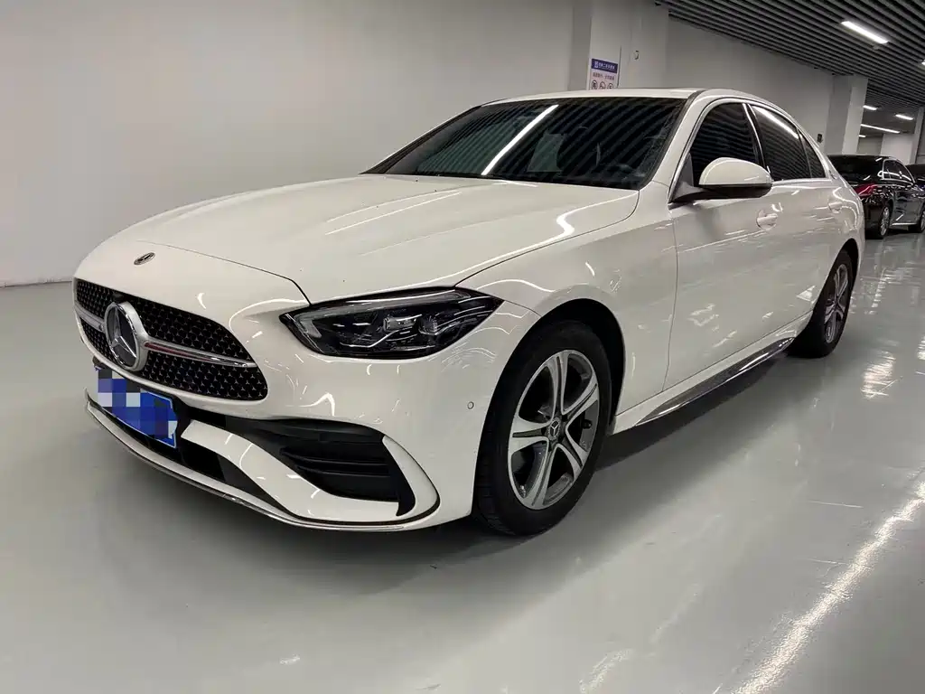 Mercedes-Benz C-Class — миниатюра 16
