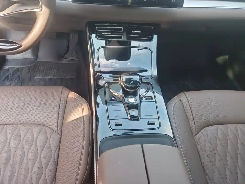 BYD Han — миниатюра 14