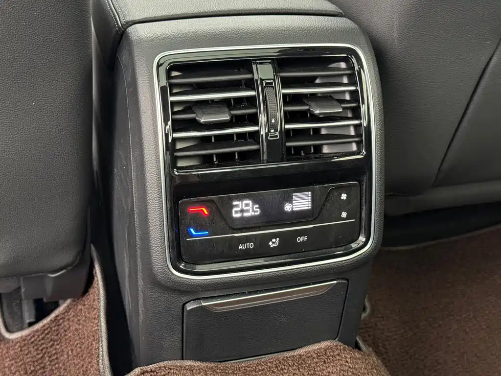 Volkswagen Magotan — миниатюра 14