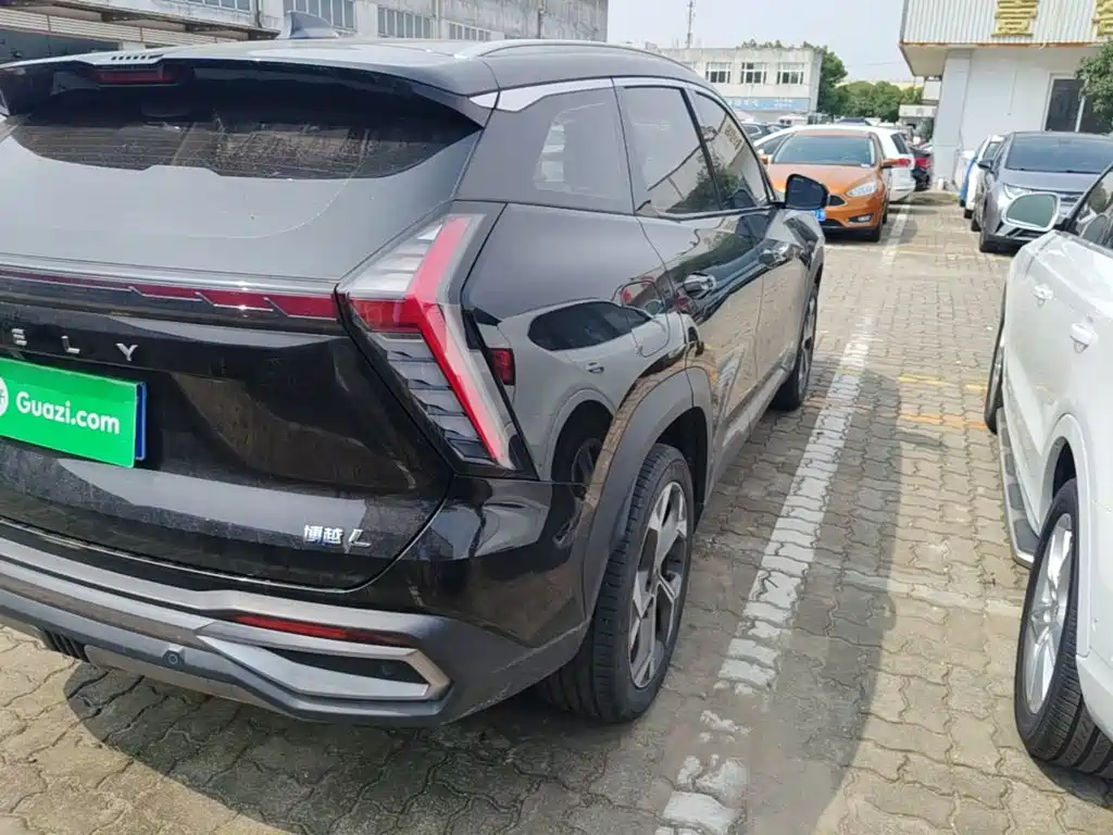 Geely Boyue L — миниатюра 8