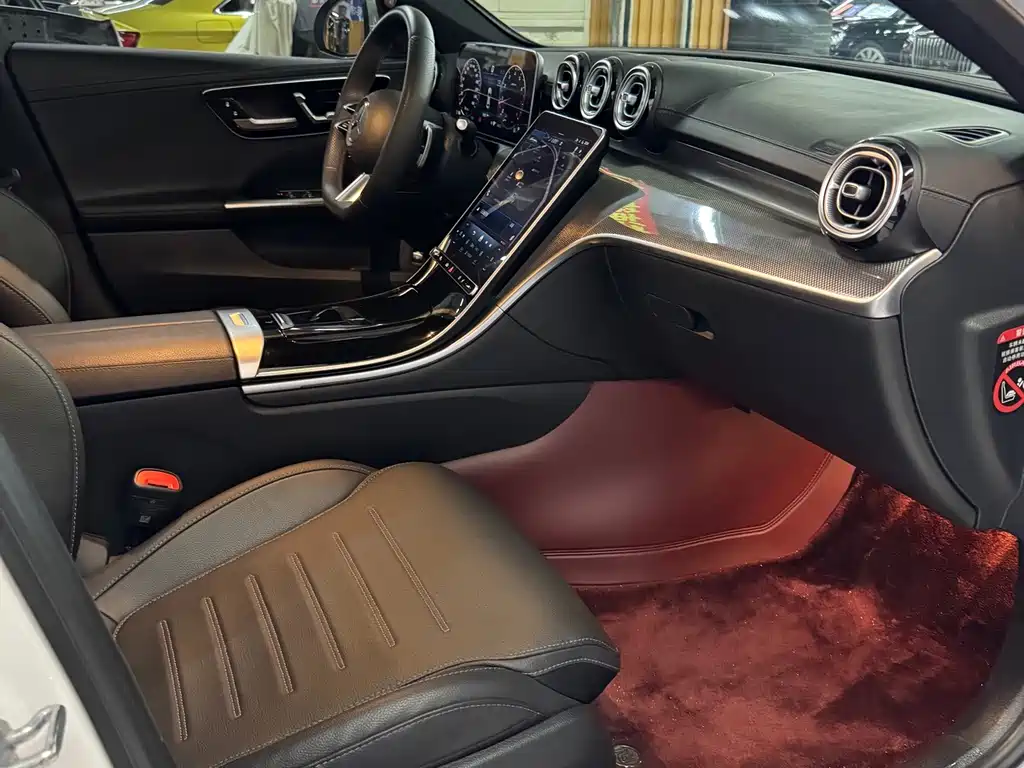 Mercedes-Benz C-Class — миниатюра 12