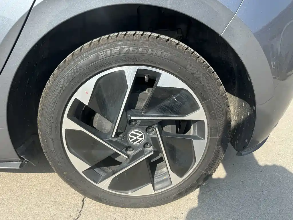 Volkswagen ID.3 — миниатюра 4