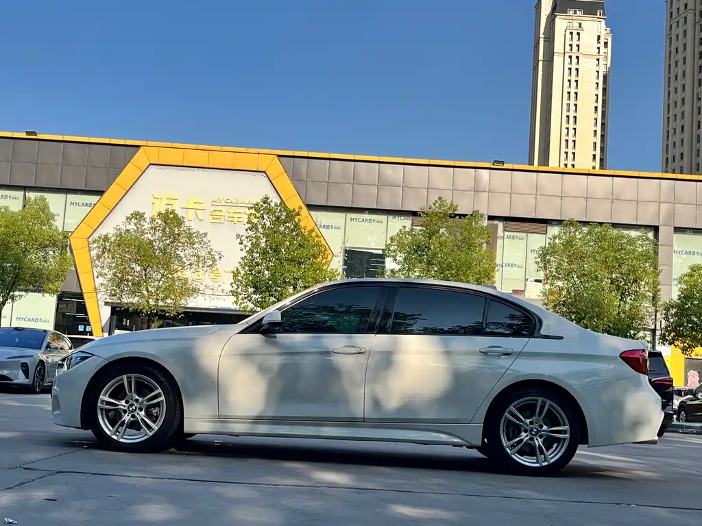 BMW 3 Series — миниатюра 5