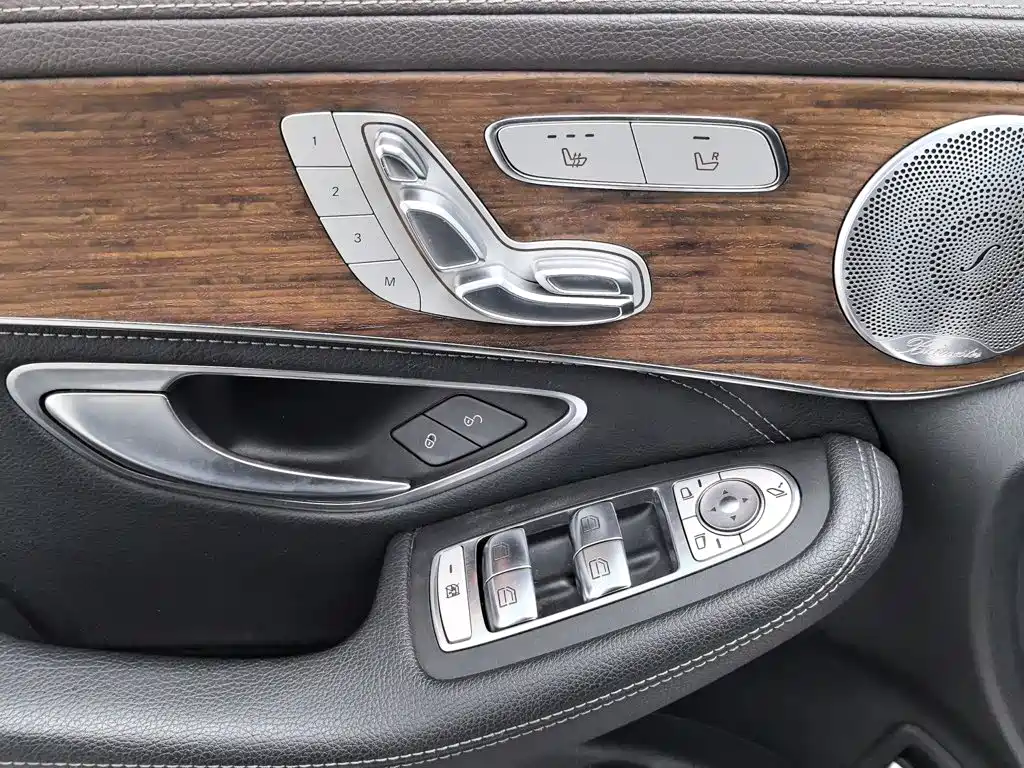 Mercedes-Benz GLC — миниатюра 9