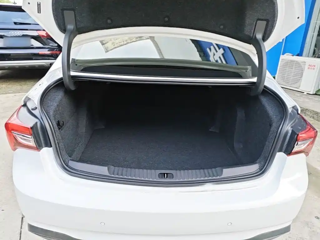 Buick Verano — миниатюра 19