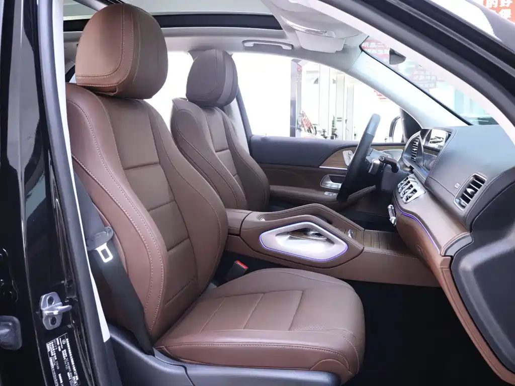 Mercedes-Benz GLE (Import) — миниатюра 21