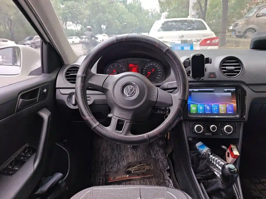 Volkswagen Jetta — миниатюра 11