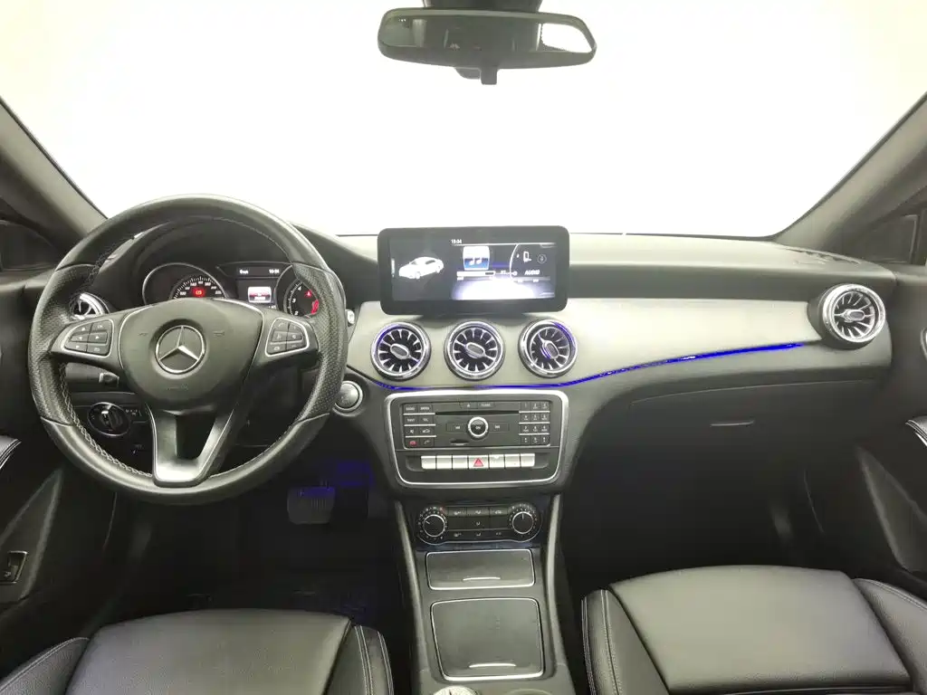 Mercedes-Benz CLA (Import) — миниатюра 5