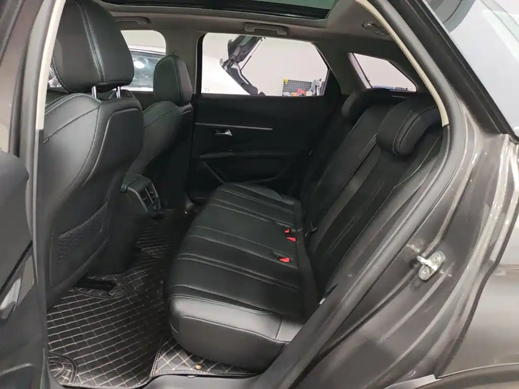Peugeot 4008 — миниатюра 17