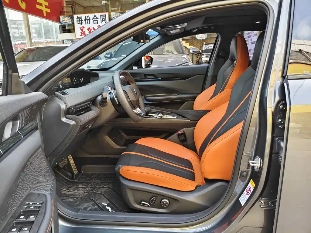Changan UNI-V — миниатюра 3