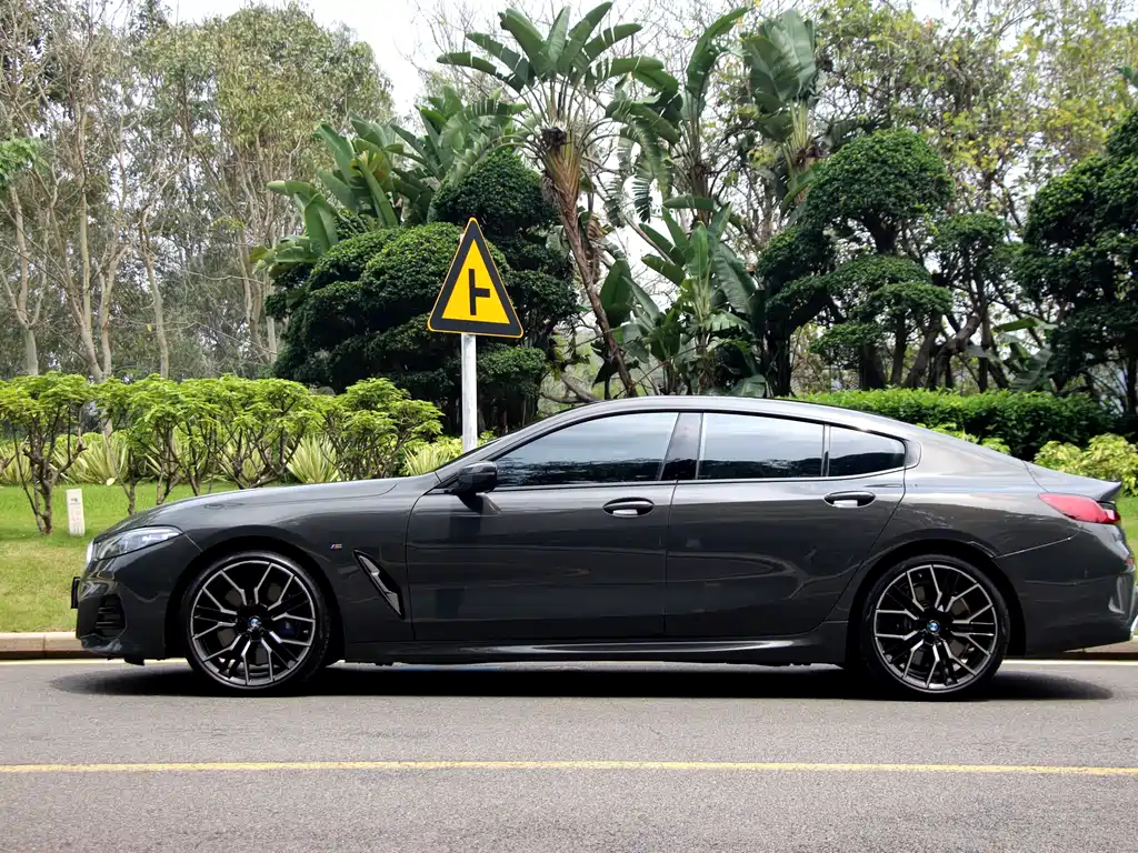 BMW 8 Series 8 2022 840i xDrive M Sport