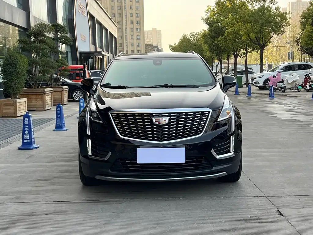 CADILLAC XT5